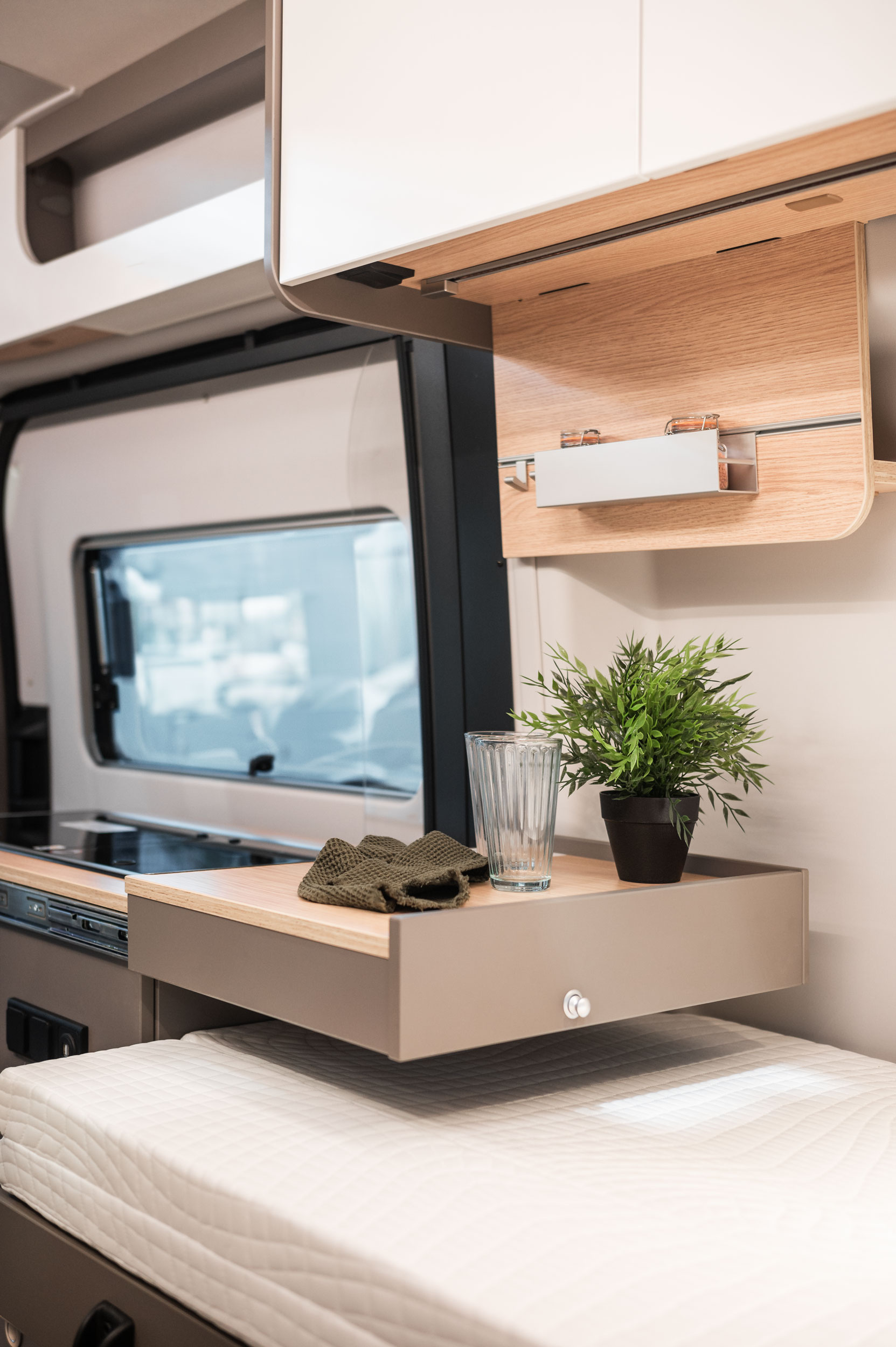 Lmc Innovan 592 Interieur Kueche Print